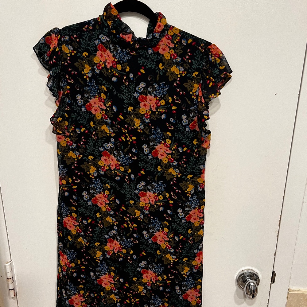 Floral shift dress